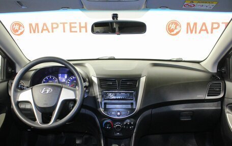 Hyundai Solaris II рестайлинг, 2015 год, 826 000 рублей, 13 фотография