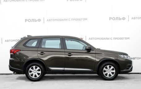 Mitsubishi Outlander III рестайлинг 3, 2019 год, 2 150 000 рублей, 4 фотография