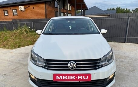 Volkswagen Polo VI (EU Market), 2019 год, 1 300 000 рублей, 2 фотография