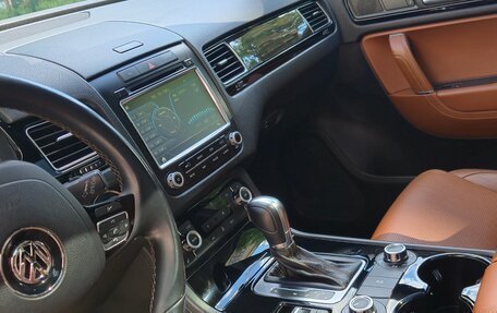 Volkswagen Touareg III, 2014 год, 2 690 000 рублей, 10 фотография