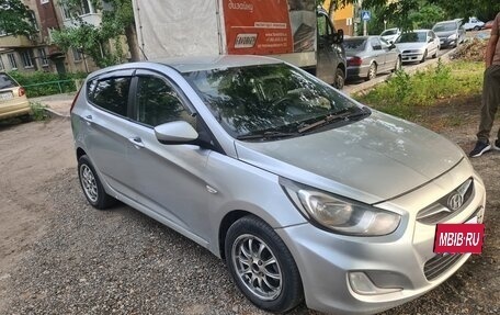 Hyundai Solaris II рестайлинг, 2011 год, 500 000 рублей, 9 фотография