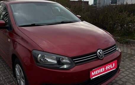 Volkswagen Polo VI (EU Market), 2012 год, 890 000 рублей, 2 фотография