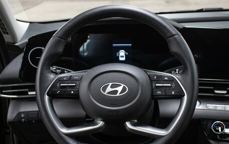 Hyundai Elantra, 2023 год, 2 198 000 рублей, 16 фотография
