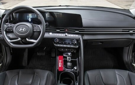 Hyundai Elantra, 2023 год, 2 198 000 рублей, 14 фотография