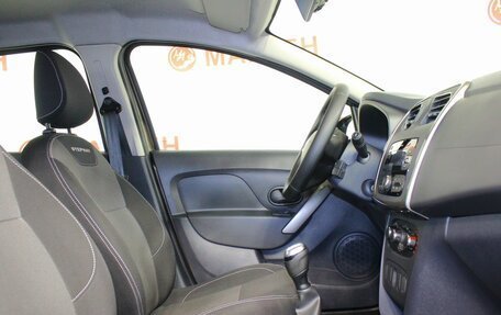 Renault Logan II, 2021 год, 1 359 000 рублей, 10 фотография