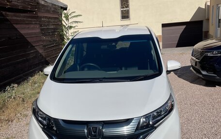 Honda Freed II, 2018 год, 1 750 000 рублей, 12 фотография