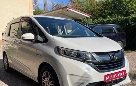 Honda Freed II, 2018 год, 1 750 000 рублей, 3 фотография