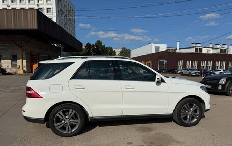 Mercedes-Benz M-Класс, 2013 год, 3 300 000 рублей, 2 фотография
