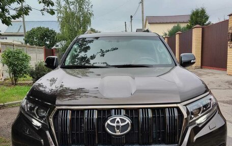 Toyota Land Cruiser Prado 150 рестайлинг 2, 2021 год, 8 700 000 рублей, 1 фотография