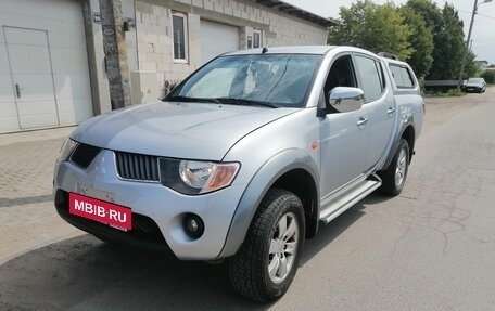 Mitsubishi L200 IV рестайлинг, 2006 год, 1 000 000 рублей, 4 фотография