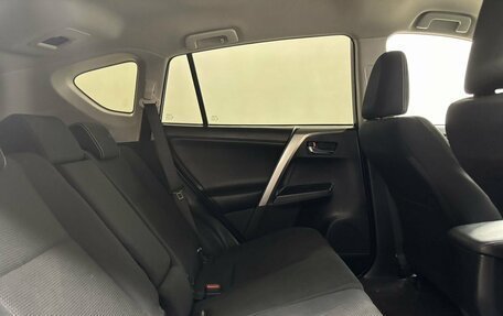 Toyota RAV4, 2018 год, 2 875 000 рублей, 13 фотография