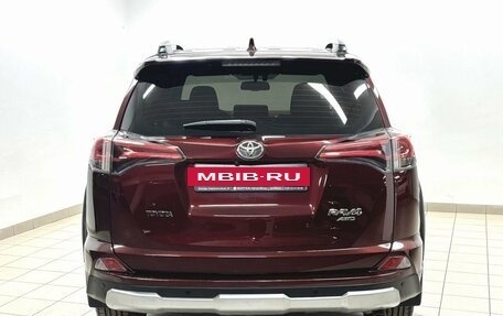 Toyota RAV4, 2018 год, 2 875 000 рублей, 5 фотография