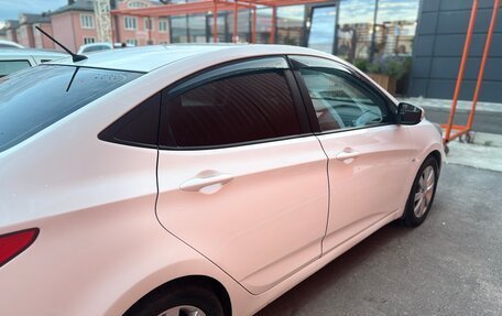 Hyundai Solaris II рестайлинг, 2011 год, 650 000 рублей, 8 фотография