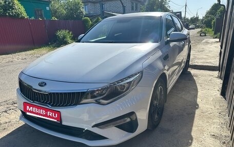 KIA Optima IV, 2018 год, 1 350 000 рублей, 2 фотография