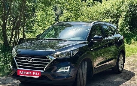 Hyundai Tucson III, 2019 год, 2 300 000 рублей, 2 фотография