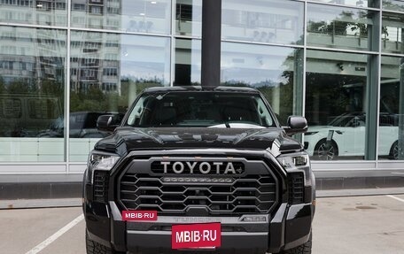 Toyota Tundra, 2023 год, 12 200 000 рублей, 2 фотография