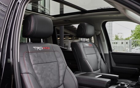 Toyota Tundra, 2023 год, 12 200 000 рублей, 8 фотография