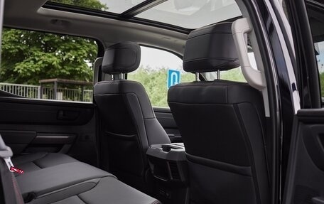 Toyota Tundra, 2023 год, 12 200 000 рублей, 13 фотография