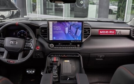 Toyota Tundra, 2023 год, 12 200 000 рублей, 10 фотография