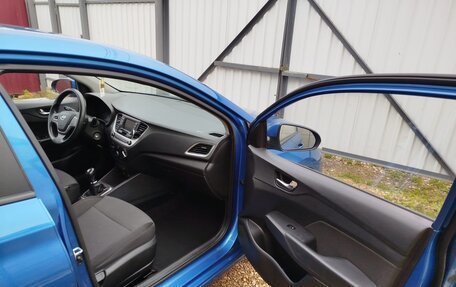 Hyundai Solaris II рестайлинг, 2018 год, 1 250 000 рублей, 10 фотография