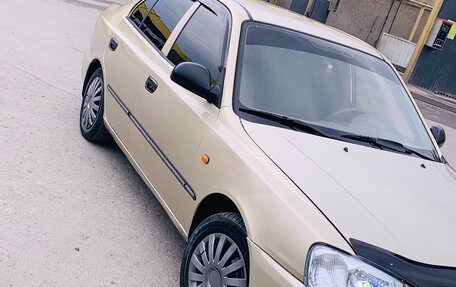 Hyundai Accent II, 2004 год, 450 000 рублей, 3 фотография
