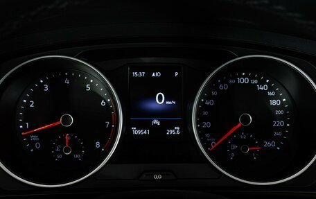 Volkswagen Tiguan II, 2021 год, 2 599 000 рублей, 20 фотография