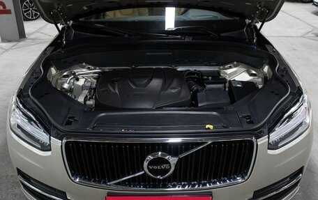 Volvo XC90 II рестайлинг, 2019 год, 3 598 000 рублей, 9 фотография