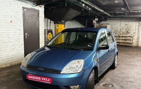 Ford Fiesta, 2005 год, 270 000 рублей, 2 фотография