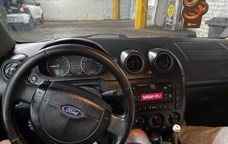 Ford Fiesta, 2005 год, 270 000 рублей, 4 фотография