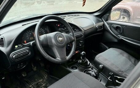 Chevrolet Niva I рестайлинг, 2010 год, 490 000 рублей, 7 фотография