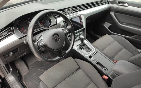 Volkswagen Passat B8 рестайлинг, 2018 год, 1 800 000 рублей, 9 фотография