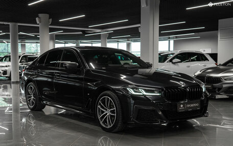 BMW 5 серия, 2021 год, 4 300 000 рублей, 2 фотография