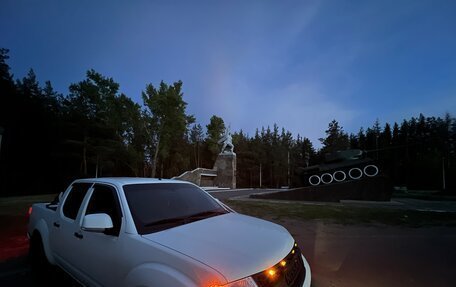 Nissan Navara (Frontier), 2011 год, 1 900 000 рублей, 1 фотография