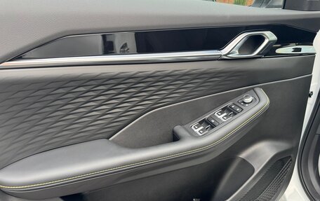 Geely Coolray I, 2025 год, 1 990 000 рублей, 21 фотография