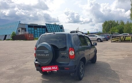 Chevrolet Niva I рестайлинг, 2013 год, 630 000 рублей, 4 фотография