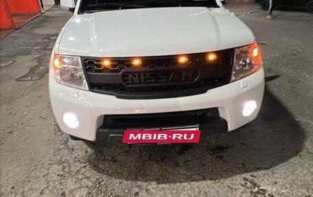 Nissan Navara (Frontier), 2011 год, 1 900 000 рублей, 4 фотография