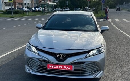 Toyota Camry, 2019 год, 2 140 000 рублей, 1 фотография