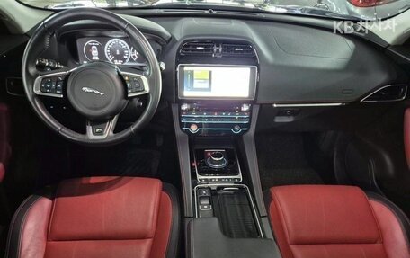 Jaguar F-Pace, 2018 год, 2 499 000 рублей, 8 фотография
