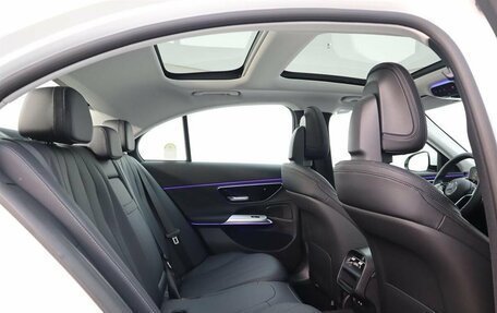 Mercedes-Benz E-Класс, 2024 год, 8 930 000 рублей, 12 фотография
