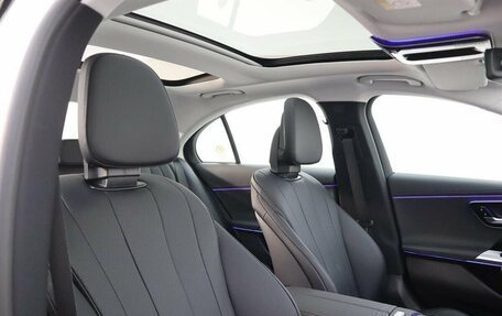 Mercedes-Benz E-Класс, 2024 год, 8 930 000 рублей, 11 фотография