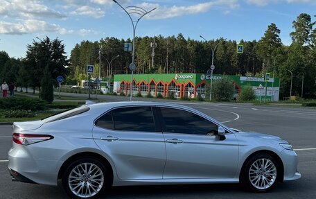 Toyota Camry, 2019 год, 2 140 000 рублей, 5 фотография