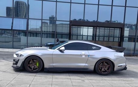 Ford Mustang VI рестайлинг, 2021 год, 2 699 000 рублей, 7 фотография