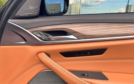 BMW 5 серия, 2018 год, 3 350 000 рублей, 11 фотография