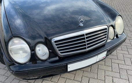 Mercedes-Benz CLK-Класс, 2001 год, 550 000 рублей, 5 фотография