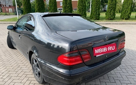 Mercedes-Benz CLK-Класс, 2001 год, 550 000 рублей, 2 фотография