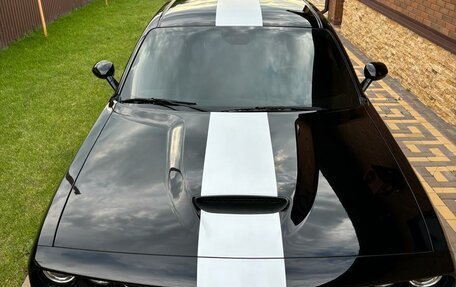 Dodge Challenger III рестайлинг 2, 2019 год, 4 300 000 рублей, 13 фотография