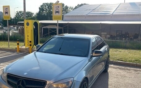 Mercedes-Benz C-Класс, 2007 год, 950 000 рублей, 4 фотография