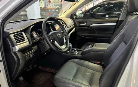 Toyota Highlander III, 2021 год, 2 400 199 рублей, 7 фотография