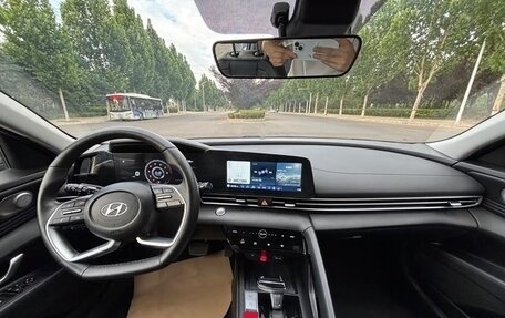 Hyundai Elantra, 2022 год, 1 560 000 рублей, 4 фотография
