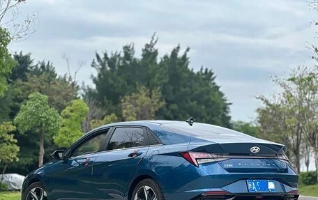 Hyundai Elantra, 2022 год, 1 500 000 рублей, 3 фотография